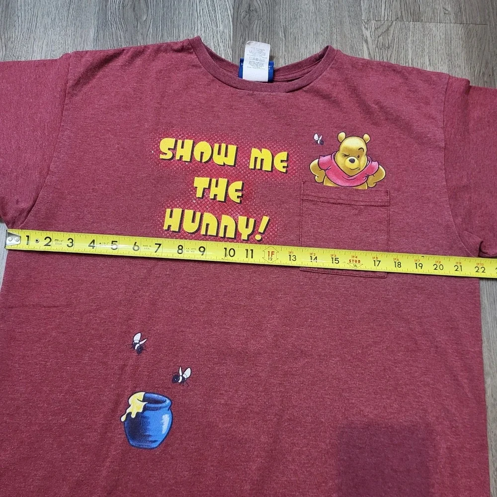 Vintage Rare Winnie the Pooh Graphic T-shirt Honey Pot Bees Show Me The Hunny LG